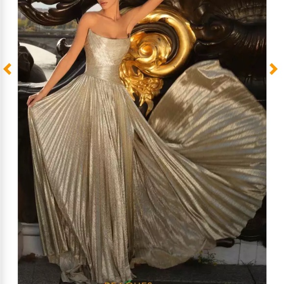 Tarik Ediz gown - Picture 3 of 5